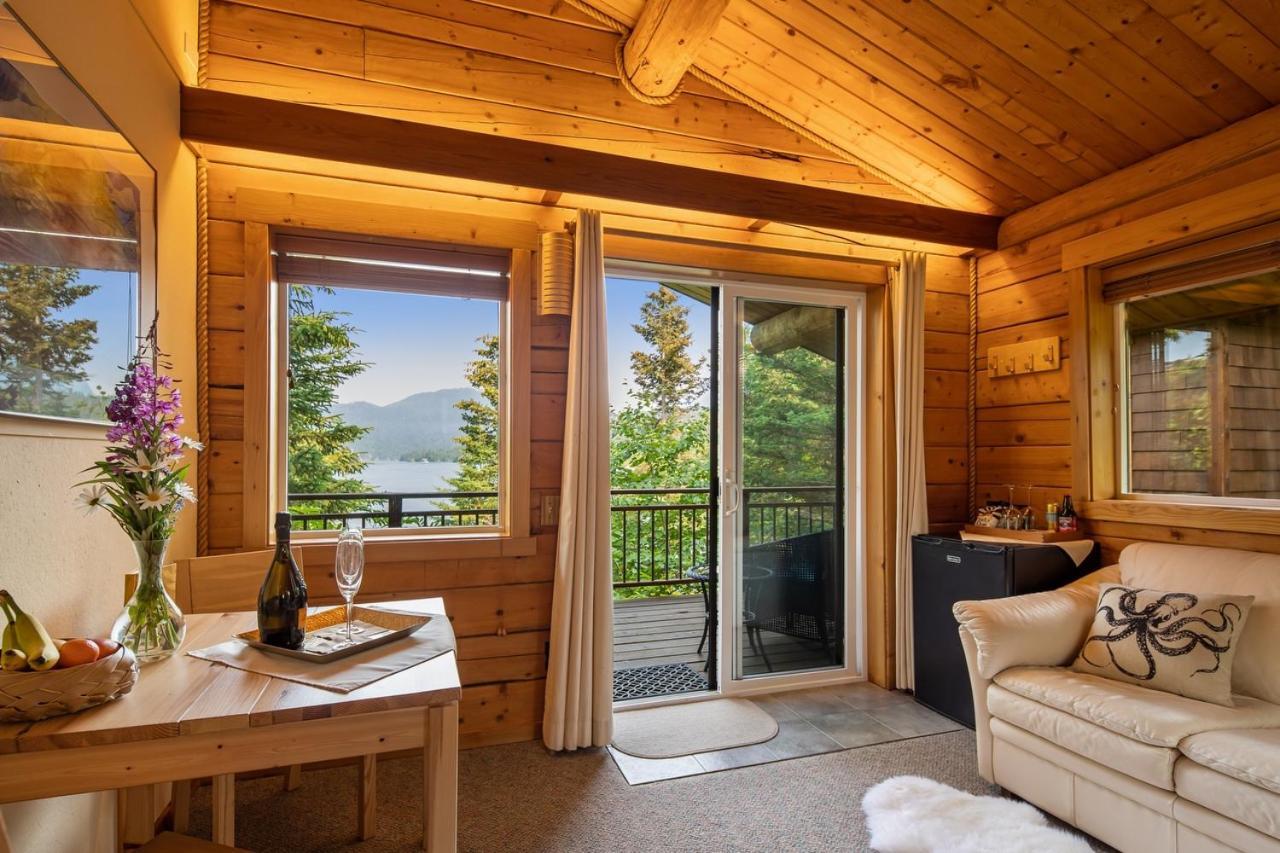 Stillpoint Lodge - All-Inclusive Halibut Cove ภายนอก รูปภาพ